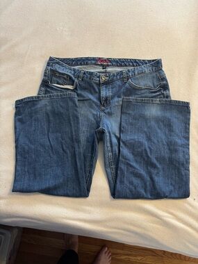 Tommy Hilfiger Denim Jeans with Red Script Logo